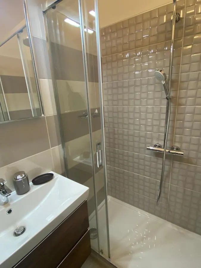Iola Rooms - Q9416 Cagliari 0*,